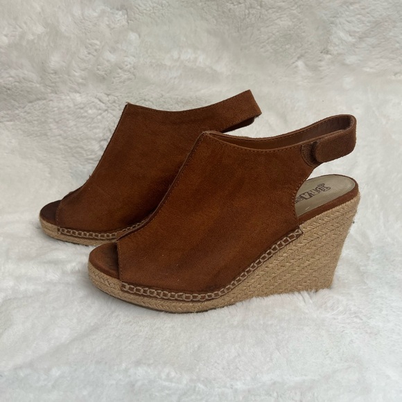 Brash Tan Wedge Sandals - Picture 1 of 5